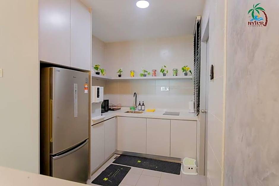 New Drawbridge Condo With Seaview and Pool