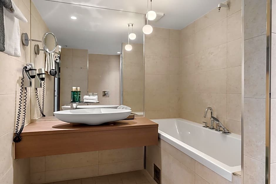 Clarion Hotel Admiral