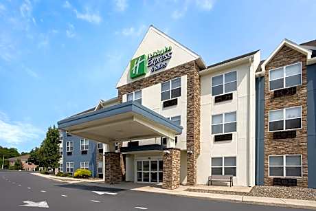 Holiday Inn Express & Suites Wyomissing By IHG