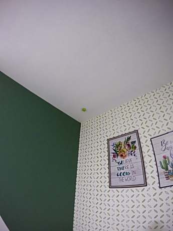 Queen Room with Shared Bathroom