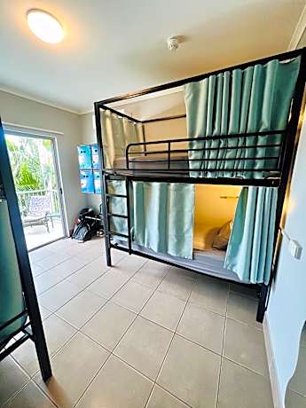 4 Bed Share + Attached Ensuite