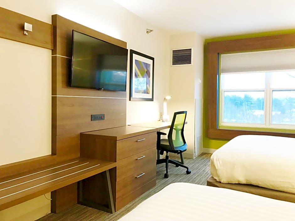 Holiday Inn Express Hotel & Suites White River Junction