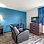 Kennewick Suites
