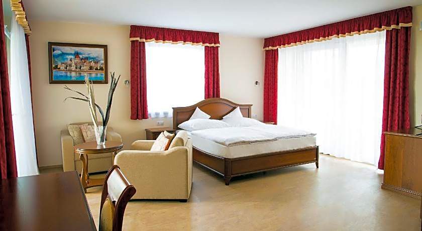 Luxury Apartment Hotel Siofok