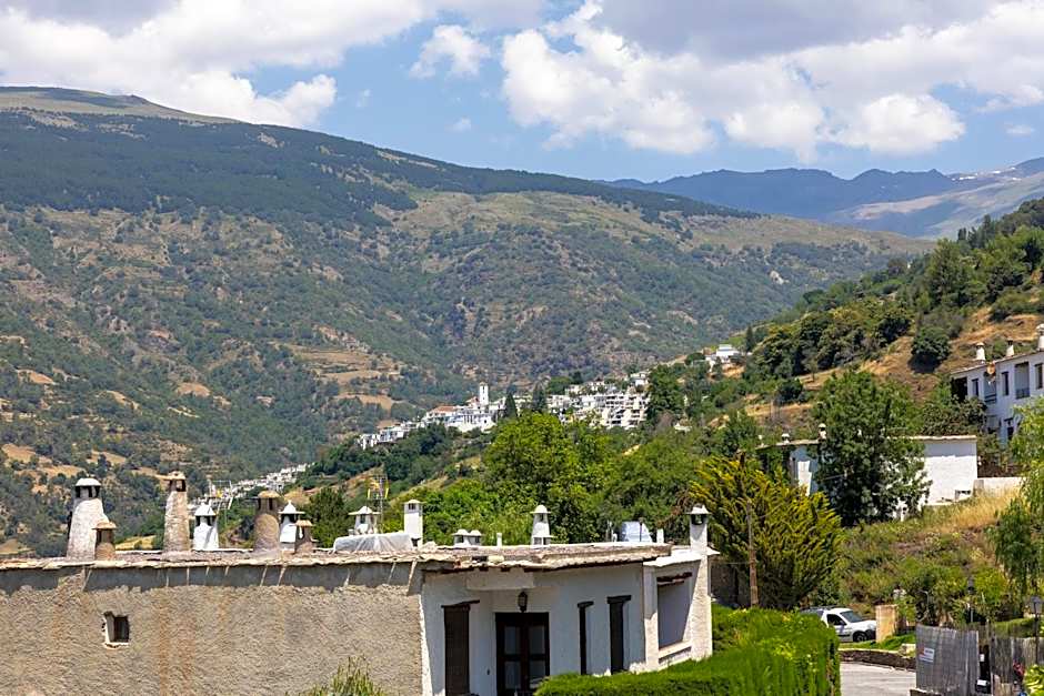 Villa Turistica de Bubion