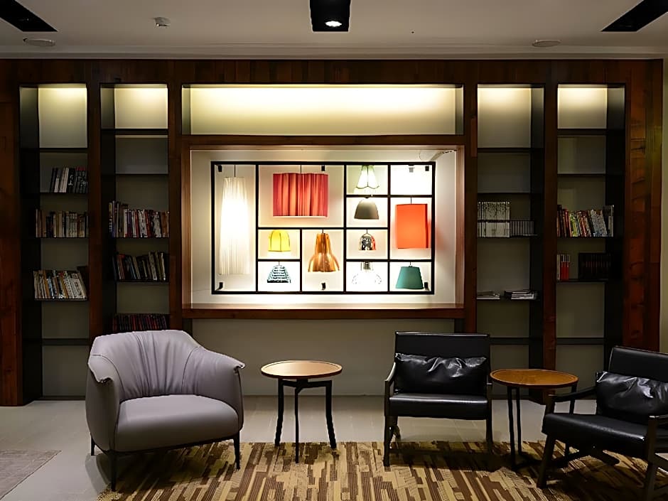 Travel Art Inn