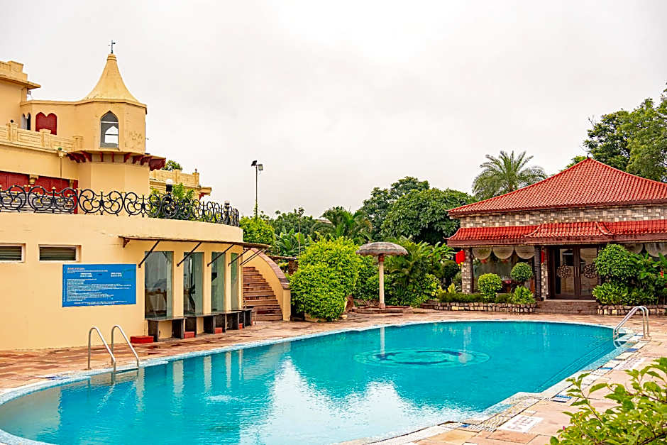 Noor Us Sabah Palace