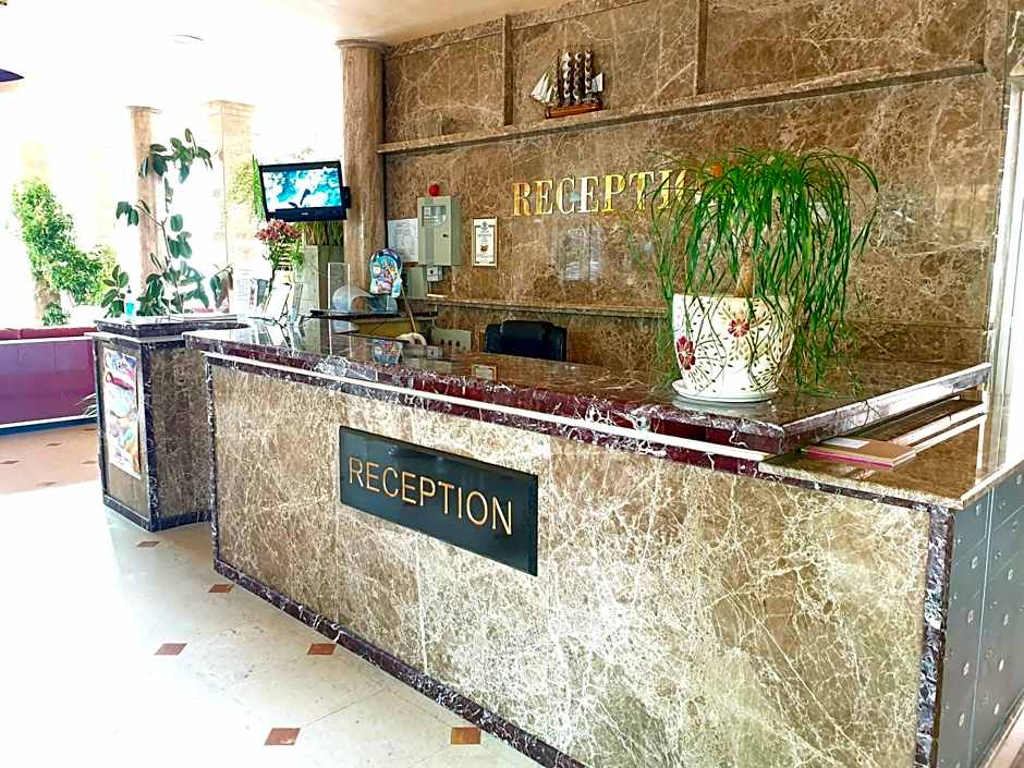 Sunny Day Club Hotel