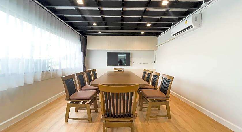 V1  Boutique Hotel