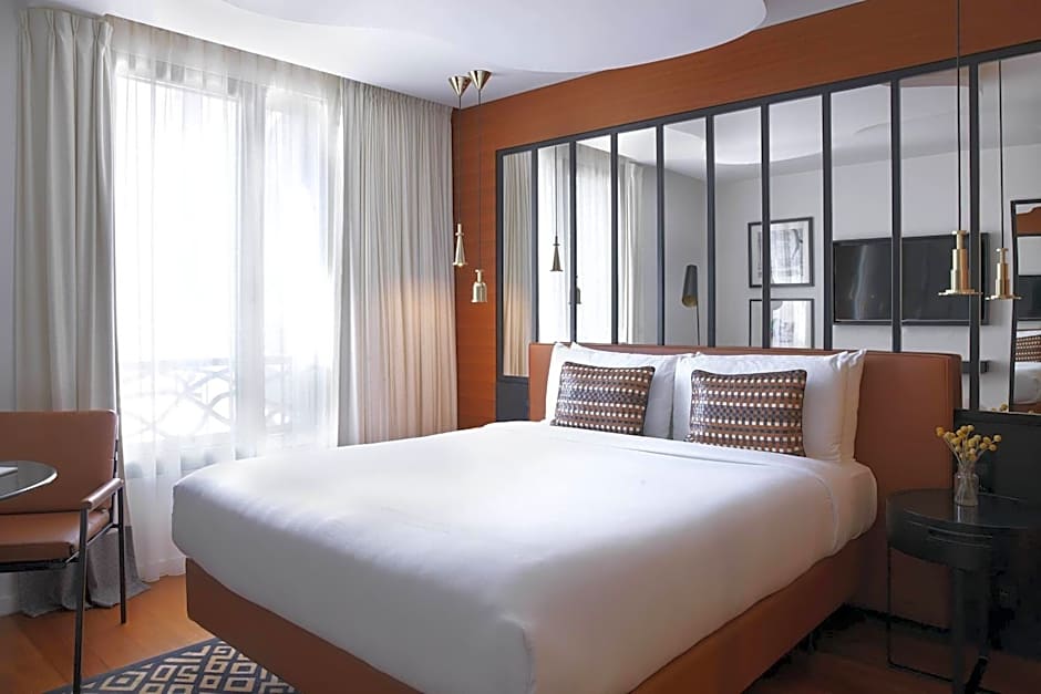 Renaissance Paris Republique Hotel