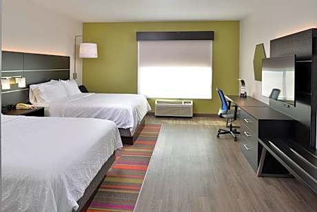 Queen Suite with Mobility Accessible Tub - Non-Smoking