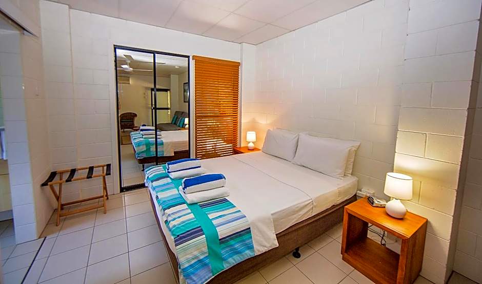 Apollo Jewel Beachfront Apartments