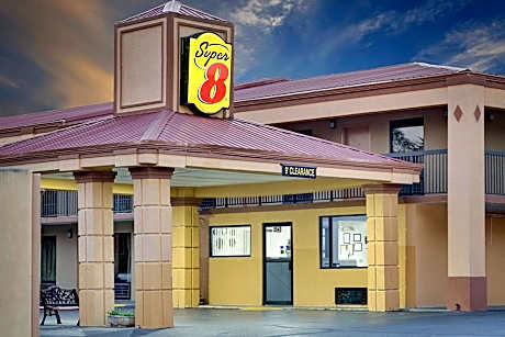 Super 8 by Wyndham Athens