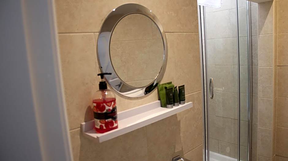 The Whittington & Cat