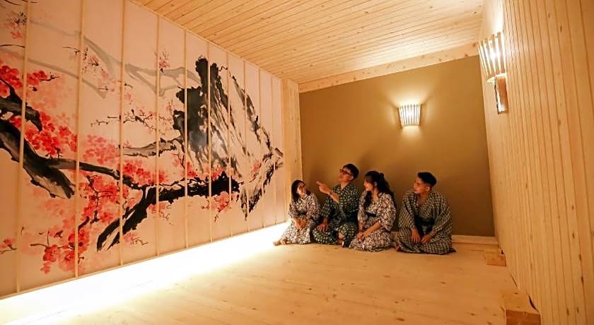 Lynn Times Thanh Thuy