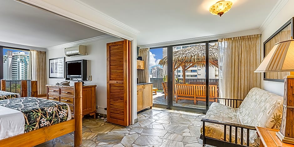 Castle Bamboo Waikiki Hotel