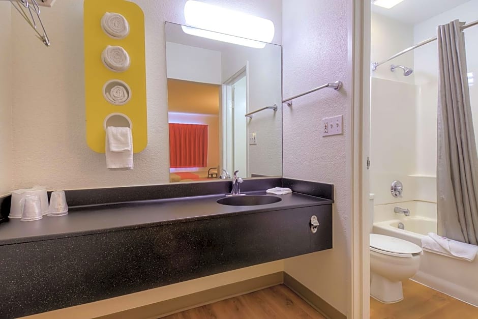 Motel 6-Las Vegas, NV - Boulder Hwy