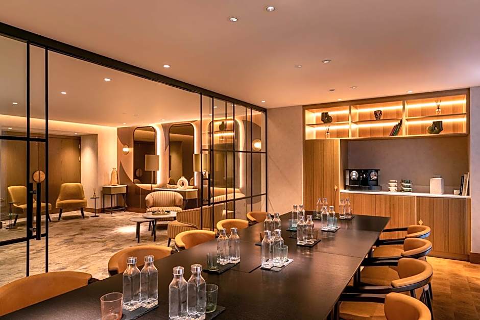 Hilton London Metropole