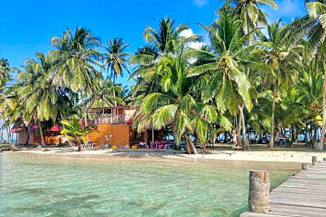 Private Room in San Blas Islands PLUS meals