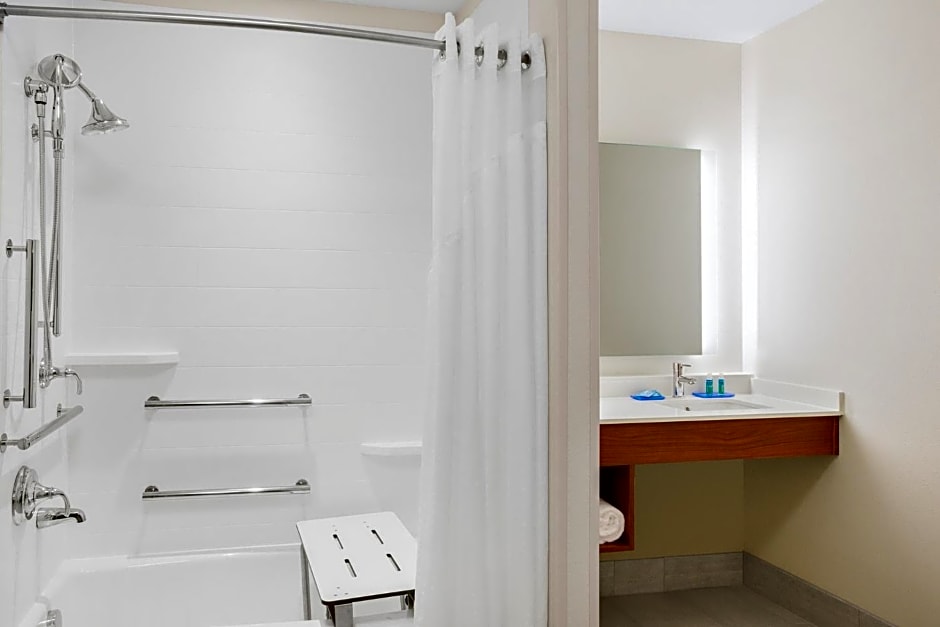 Holiday Inn Express and Suites Union Gap- Yakima Area By IHG