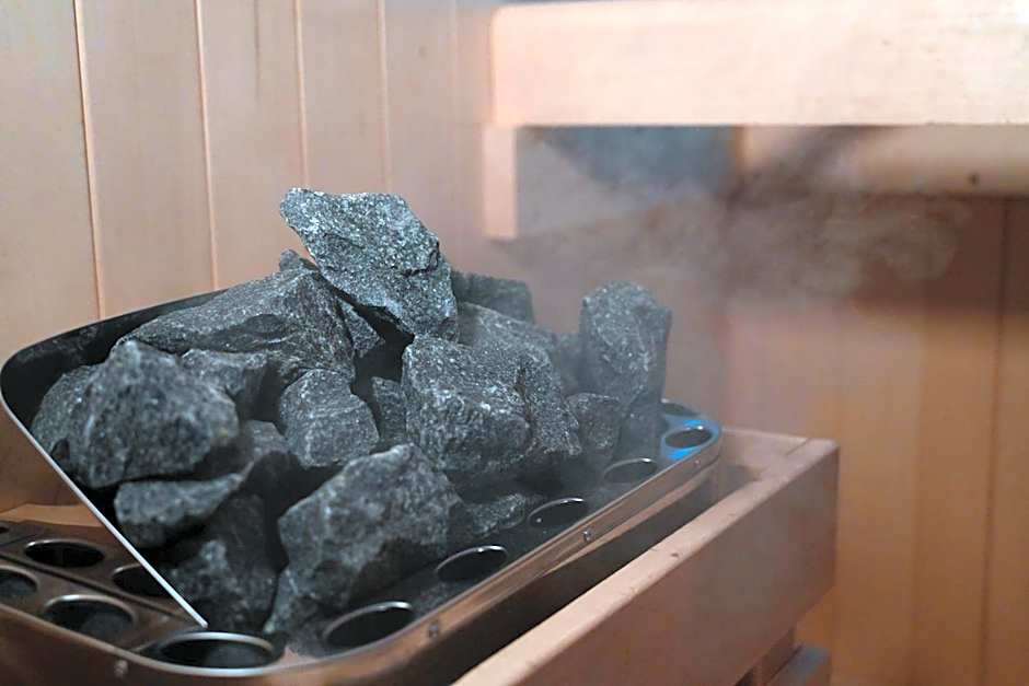 Palace Eight - Suites & Spa