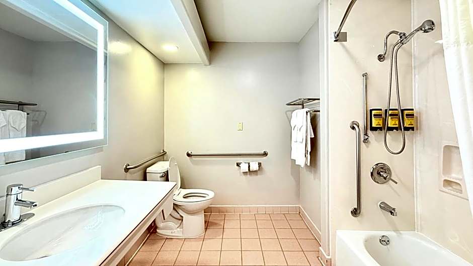 Best Western Plus Suites Hotel - Los Angeles LAX Airport