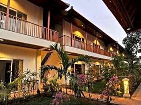 Aquarius Beach Hotel