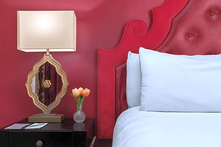 Dauphine Orleans Hotel