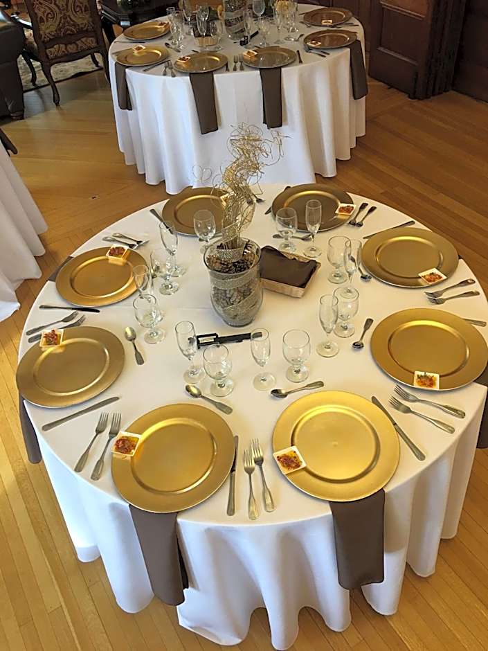 The Inn at Ragged Edge