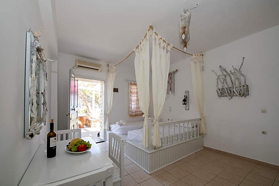 Karpathios Studios Pefkos