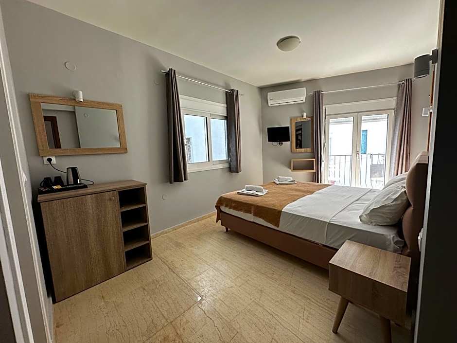 Skiathos Hills Studios