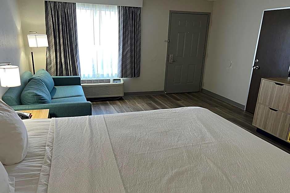 Days Inn by Wyndham Norman