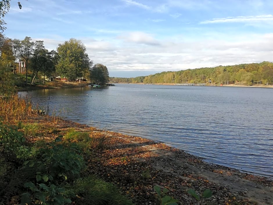 Domek letniskowy nad jeziorem