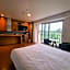 EL Hotel