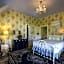 Alexander Mansion  Bed and Breakfast