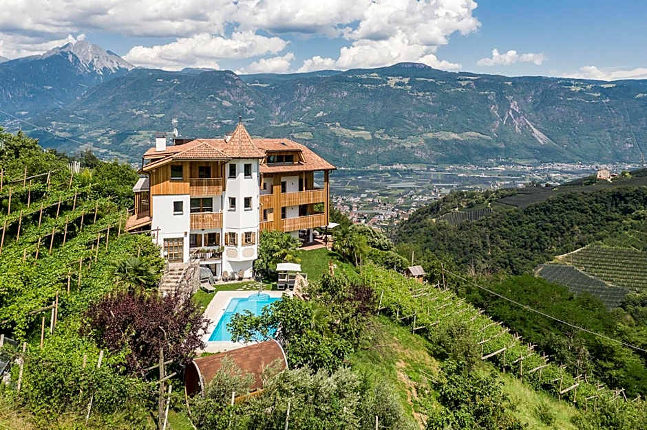 Aparthotel Abiná Lana Höhe