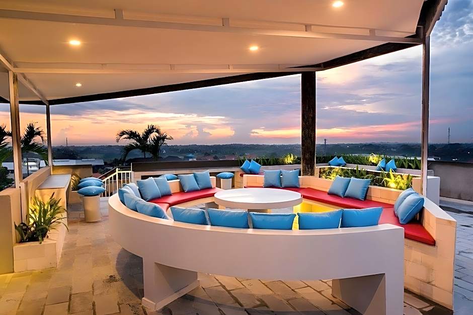 Canggu Dream Village Hotel and Suites