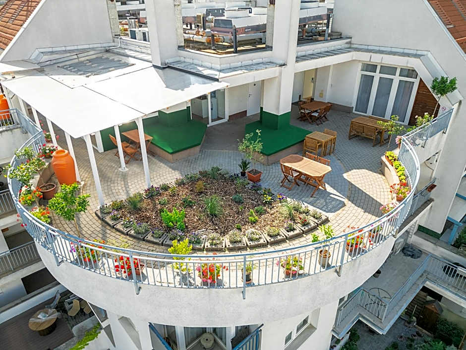 Rooftop City Residence with Underground Parking