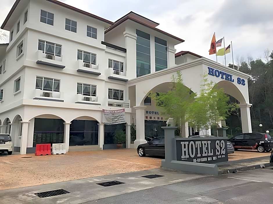 S2 Hotel