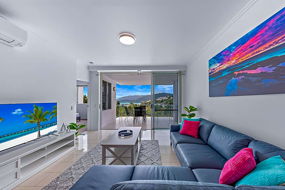 Airlie Summit Apartments