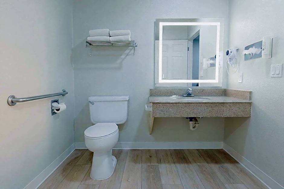 Quality Inn Holbrook near Petrified Forest