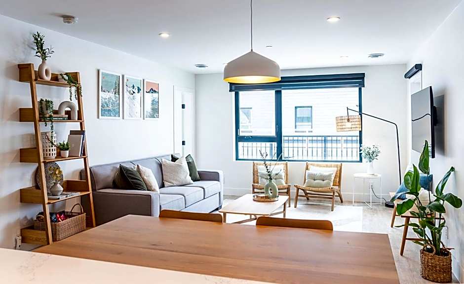 Adanac by Revelstoke Vacations