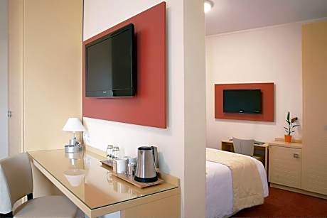 Family King Room with Sofa Bed