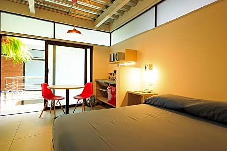 Standard Queen Room
