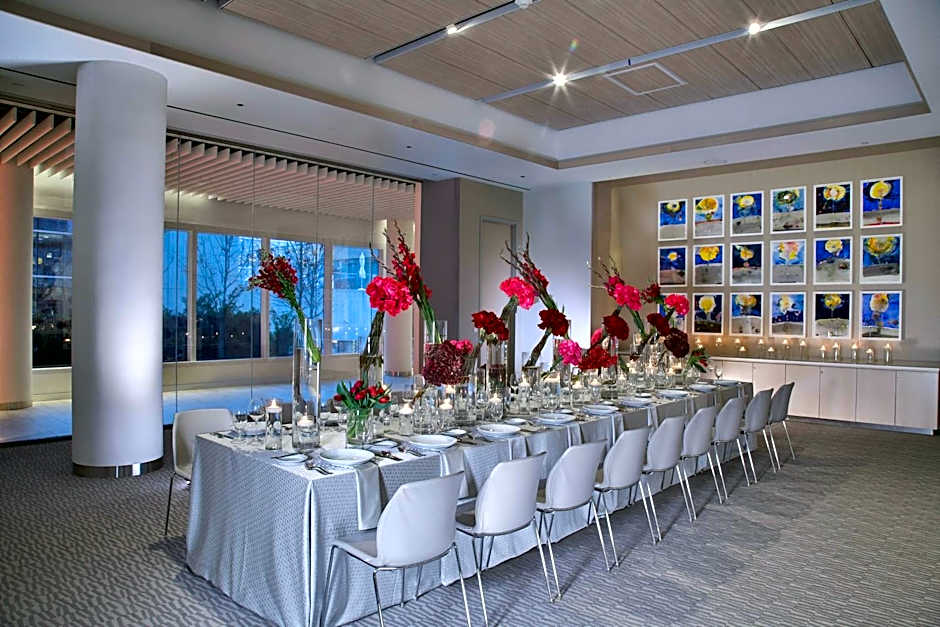 HALL Arts Hotel, Dallas, Autograph Collection