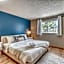 Boho Retreat w/King Bed on Bow River Pathway