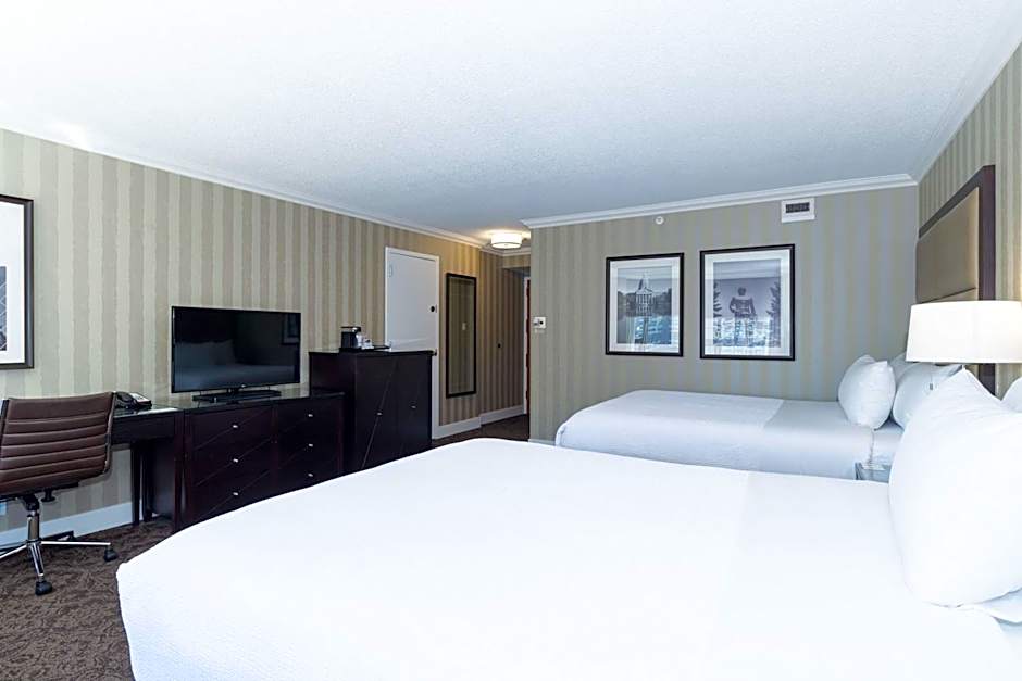 Sandman Signature Edmonton Downtown Hotel