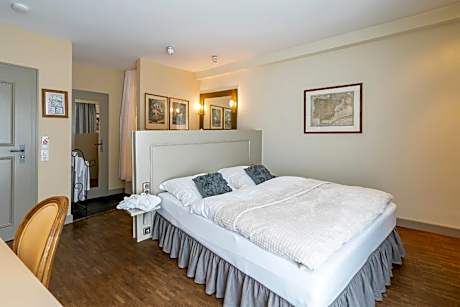 Doppelzimmer-Standard-Ensuite