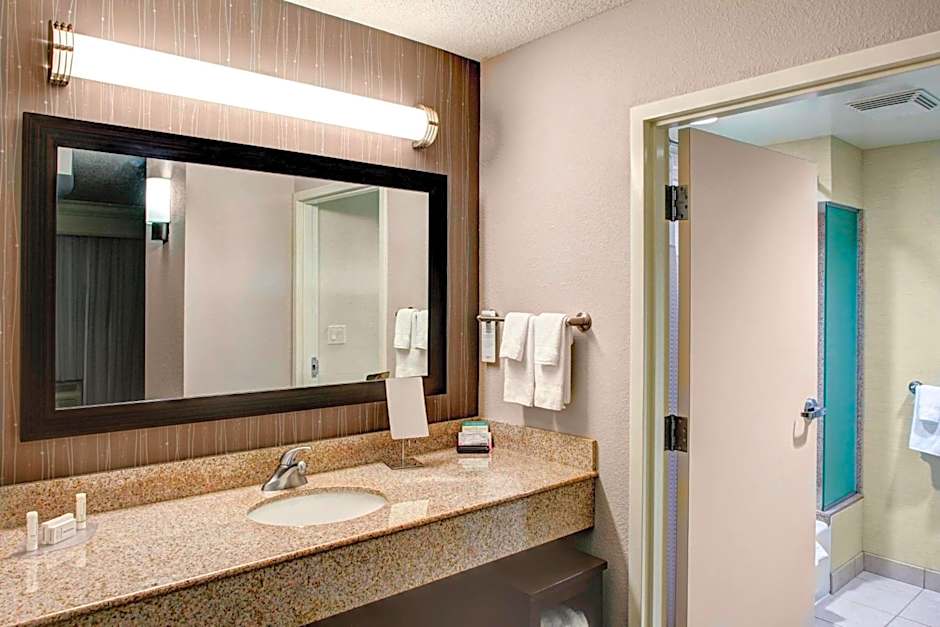 Courtyard by Marriott Richmond North/Glen Allen