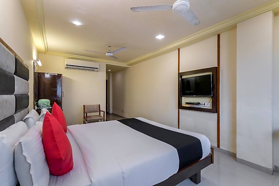 Super Capital O Kadamb INN